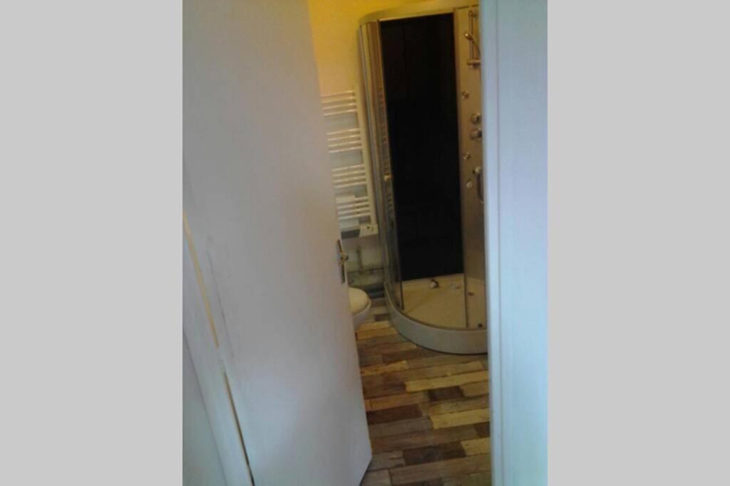 Elbeuf Etg1 Droite Sweet Home Netflix Wifi Exterior photo